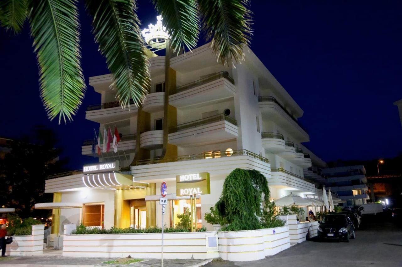 Hotel Royal ヴァスト エクステリア 写真
