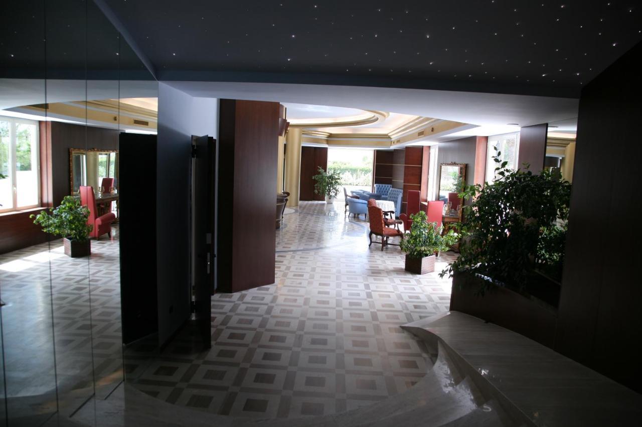 Hotel Royal ヴァスト エクステリア 写真